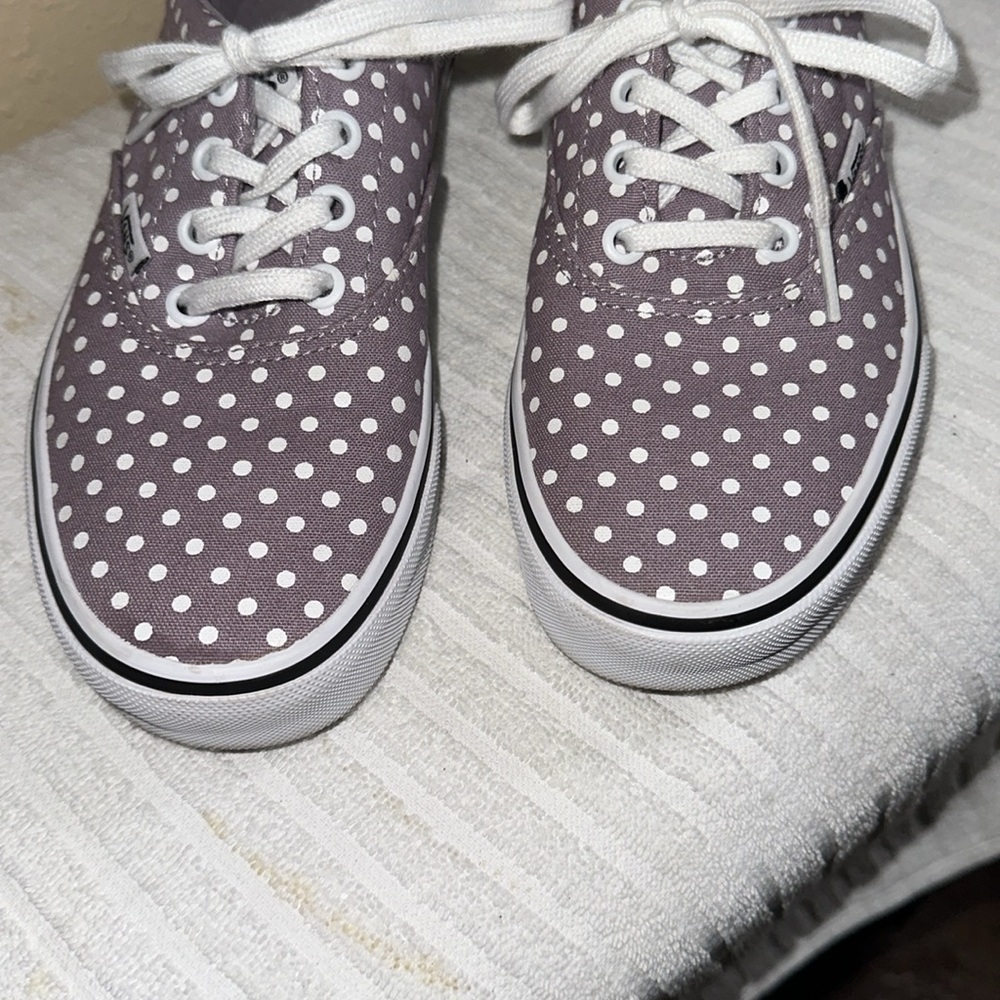 Vans sneakers size 6 - Picture 3 of 7